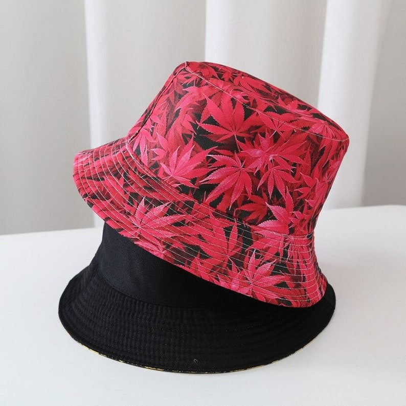 DOUBLE SIDED LEAVES PRINT BUCKET HAT