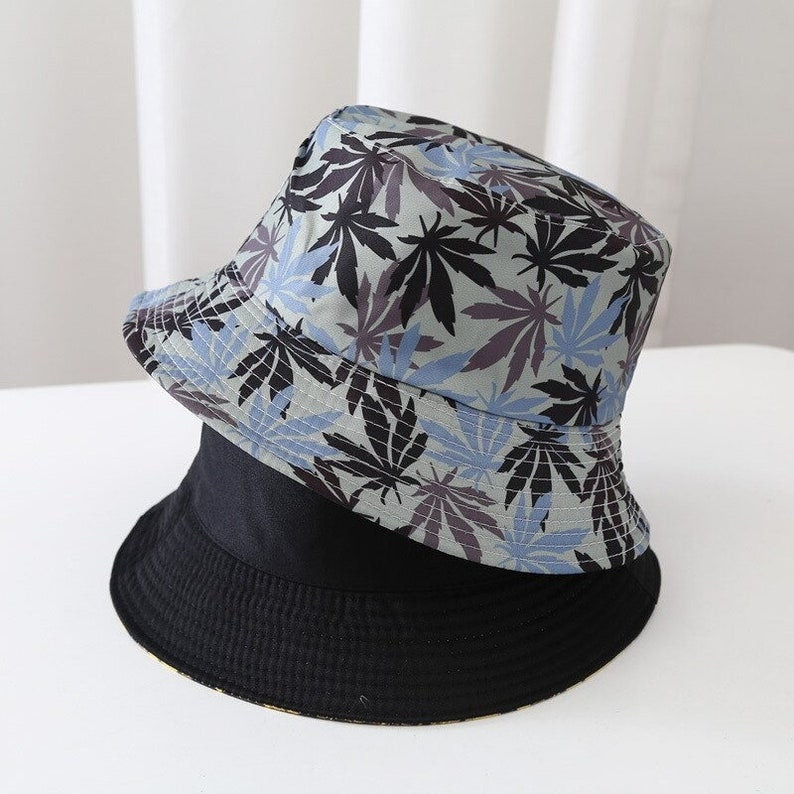 DOUBLE SIDED LEAVES PRINT BUCKET HAT
