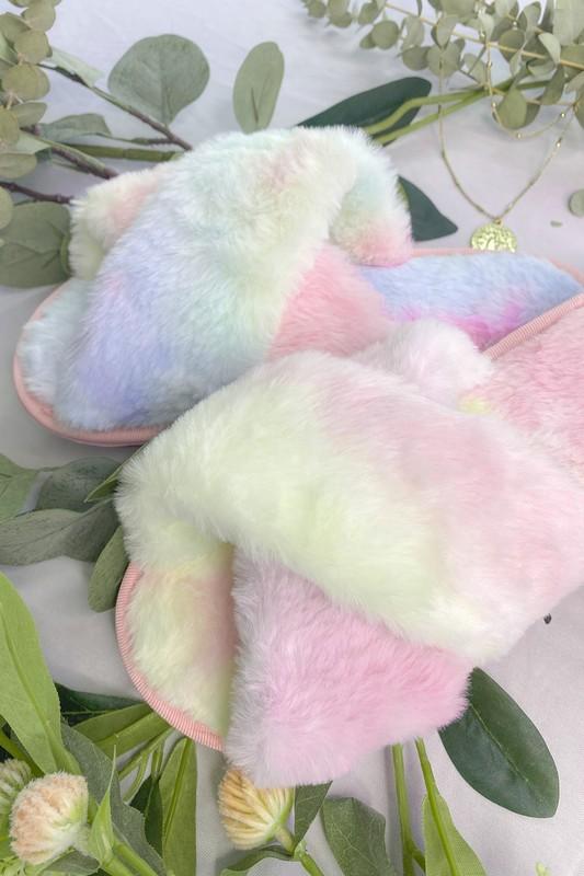 COTTON CANDY FUZZY SLIPPERS
