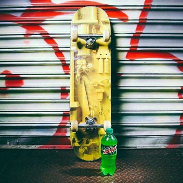 MOUNTAIN DEW SODA - 20 FL OZ.