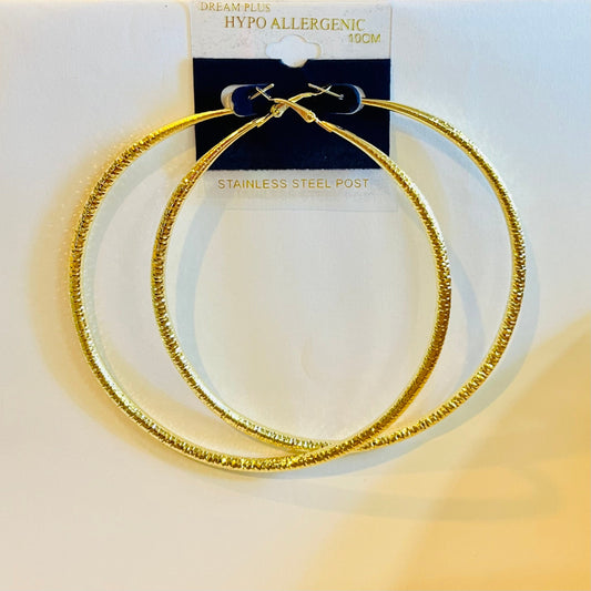 DIAMOND CUT ROUND GOLD PLATED HOOP EARRINGS (10cm)