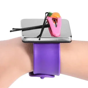 ANNA BEAUTY MAGNETIC PIN HOLDER SILICONE WRISTBAND